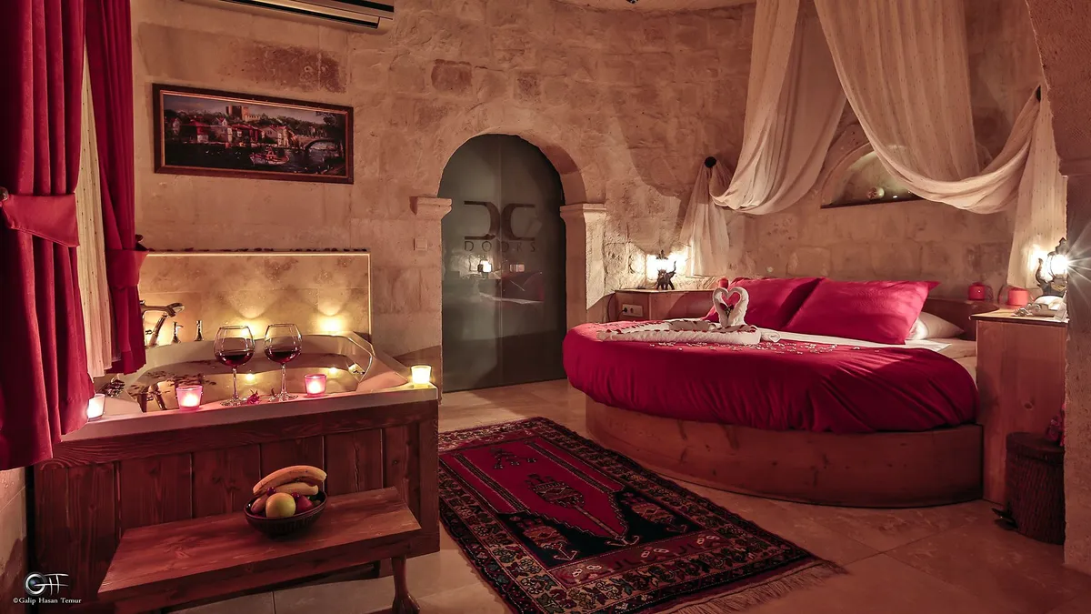 Oda süslemesi ve Meyve Tabağı